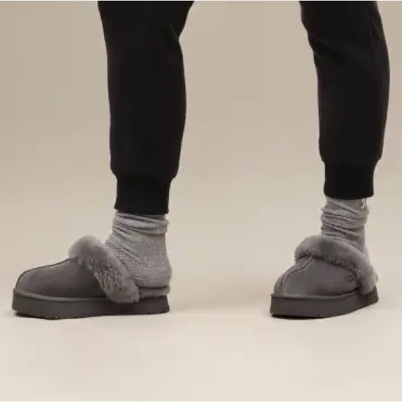 UGG Women's  Disquette Charcoal Cozy Slippers - Picture 4 of 8